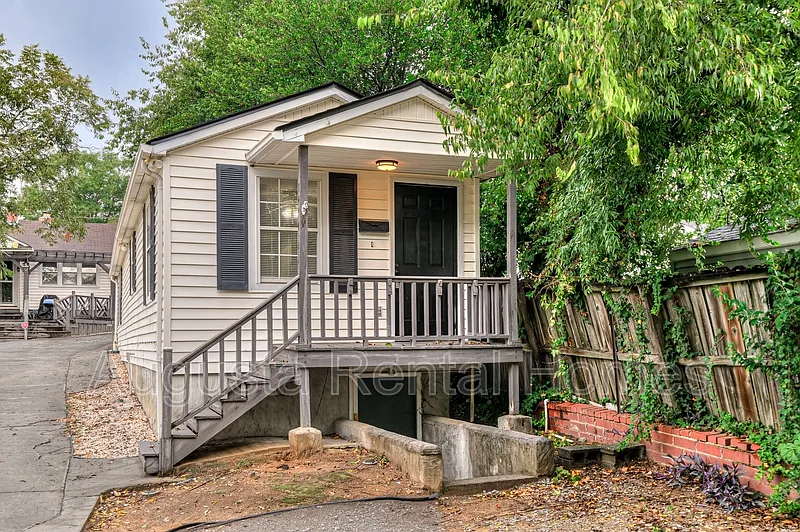 1 bed, 1.0 bath, 667 sqft, $800 — Photo 2