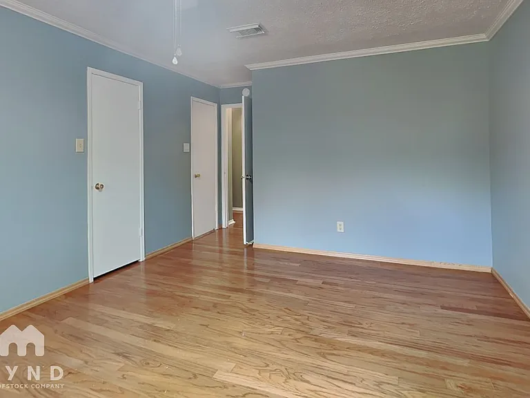 21702 Park York Dr — Photo 10