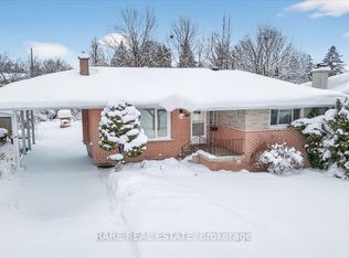 24 Lay St, Barrie, ON L4M4A7