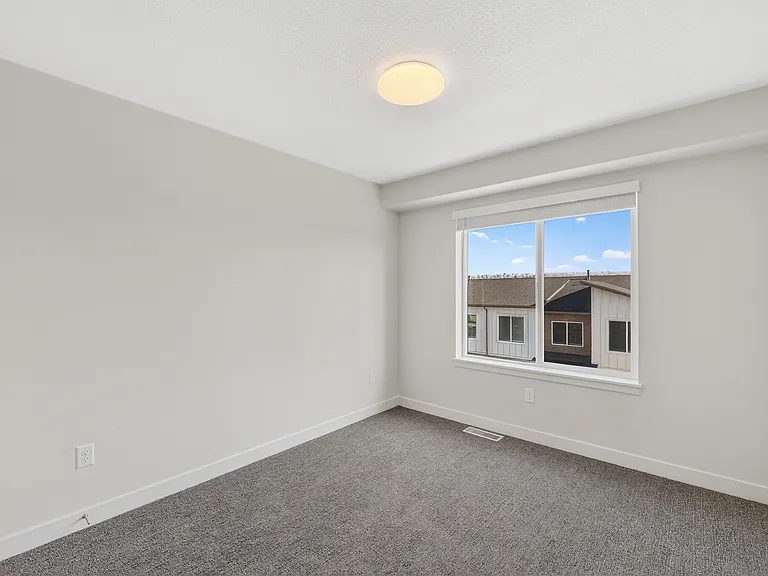 626 E 12225 S — Photo 18