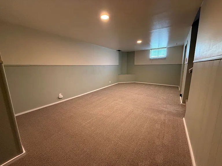3703 W Rockwell Ave — Photo 18