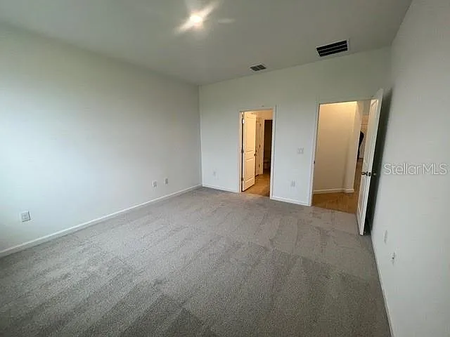 3649 Yarian Dr — Photo 12