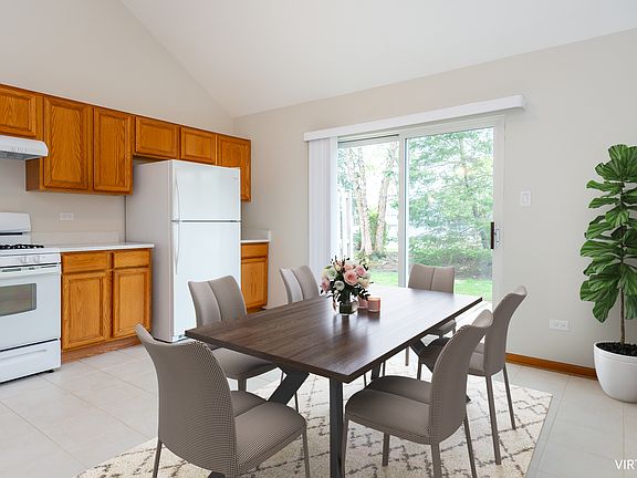 4th image of 16658 Seton Pl