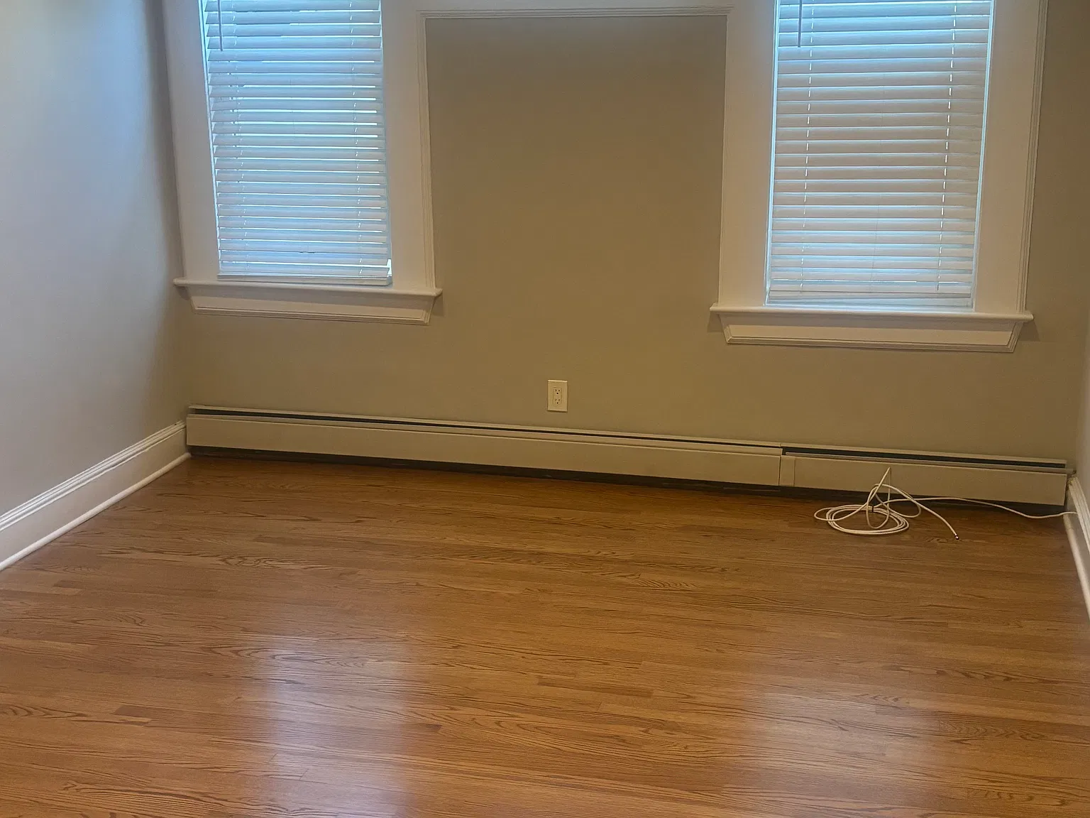 3 bed, 1000 sqft, $2,495 — Photo 4