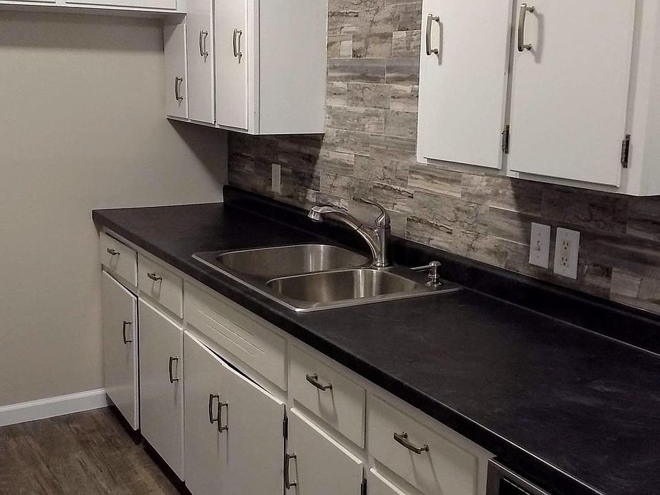 Kitchen - Newly remodeled