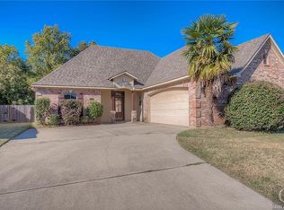 522 Chinquipin Dr, Bossier City, LA 71111