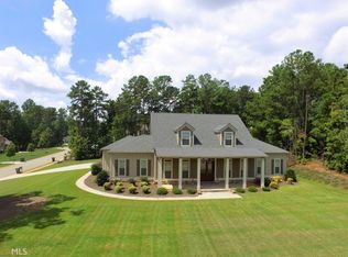 9 W Shore Trce, Newnan, GA 30263