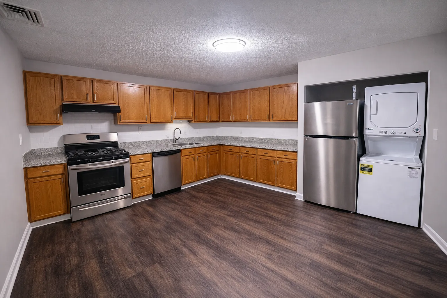 4 bed, 2215 sqft, $3,275 — Photo 2