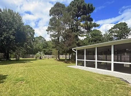 305 Gold Leaf Dr — Photo 4