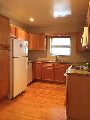 Rented by Giaps Realty Group LLC | media 3