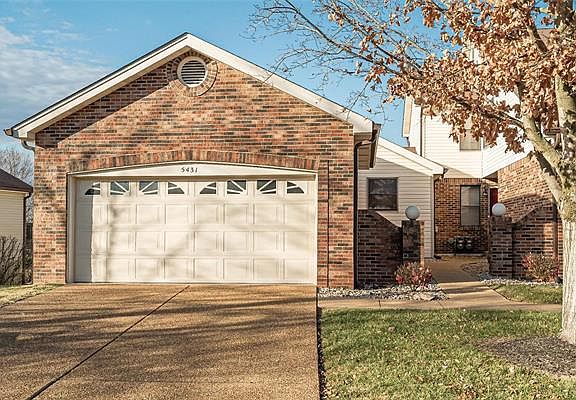 2nd image of 5431 Duchesne Parque Dr