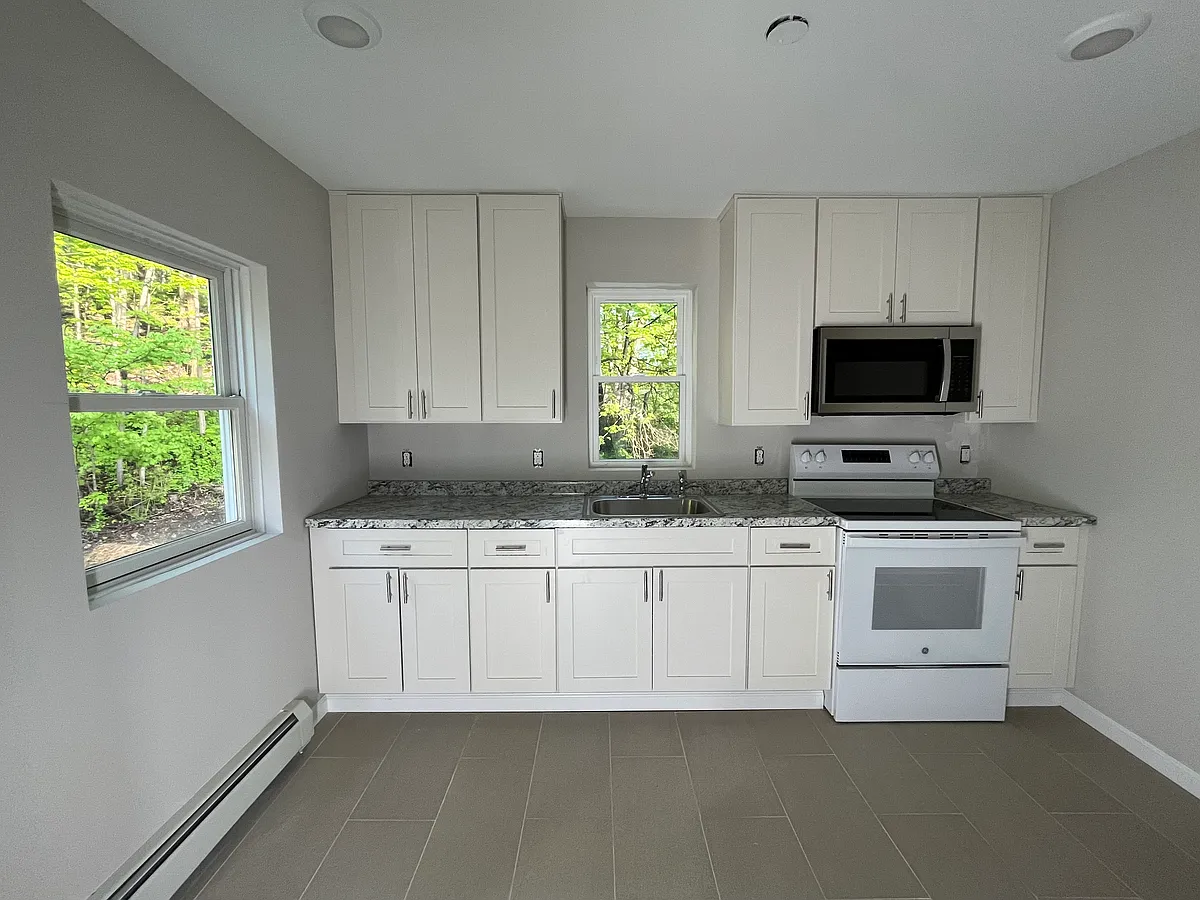 kitchen - 707 State Route 23
