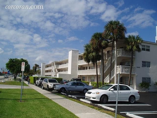 1st image of 3915 S Flagler Dr APT 101