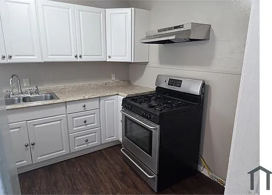 5600 Hiett Ct — Photo 14