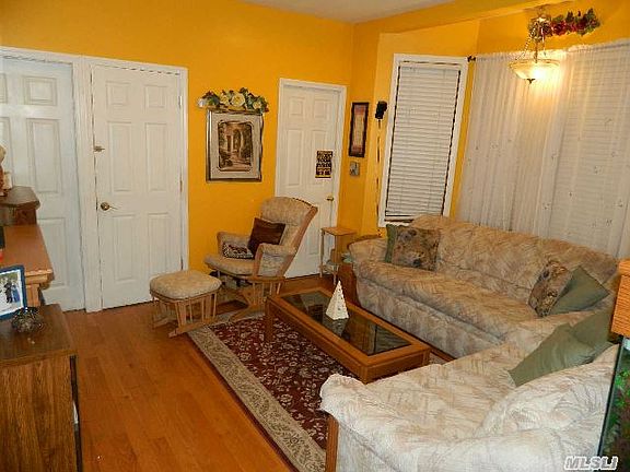 4th image of 25 Lynbrook Ave