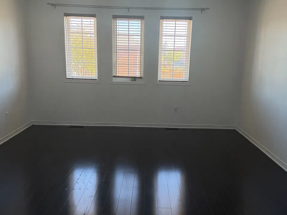 1226 Windbrook Grv