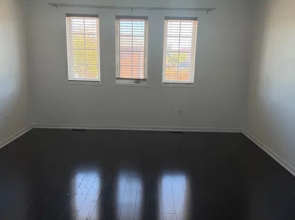 1226 Windbrook Grv, Mississauga, ON L5V 2V1