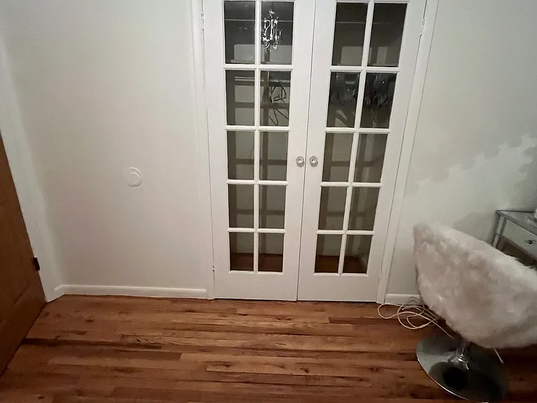 3232 Ely Ave #3 — Photo 5