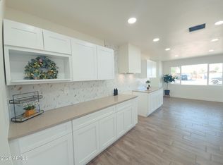 5923 W FAIRMOUNT Avenue, Phoenix, AZ 85033