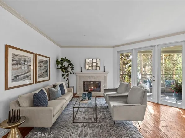 2233 Martin APT 217, Irvine, CA 92612