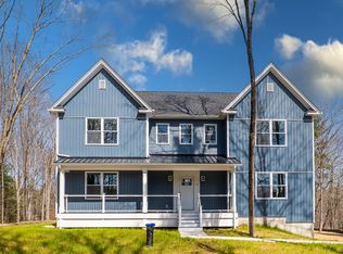 45 S Pomperaug Ave, Woodbury, CT 06798