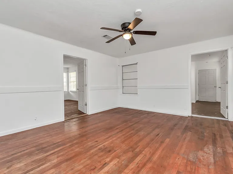 602 Everett St — Photo 34