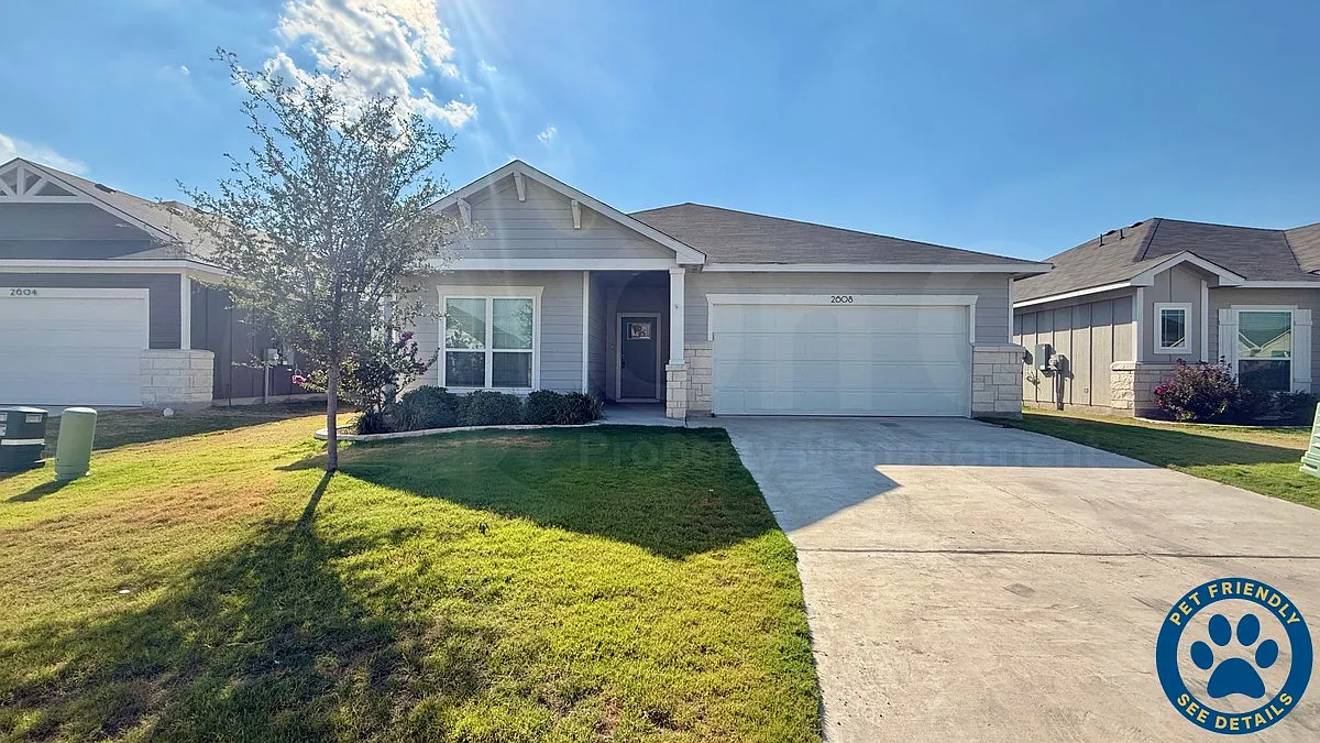 4 bed, 3.0 bath, 1783 sqft, $2,085 — Photo 2