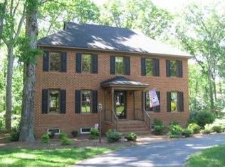 2001 Carbon Hill Dr, Midlothian, VA 23113