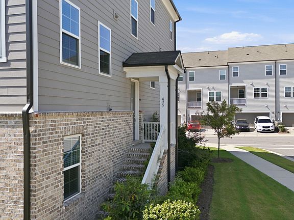 2nd image of 625 Amaranth Dr