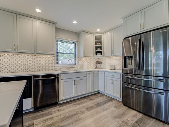 5th image of 2166 Carrollwood Ln