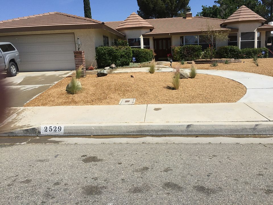 2nd image of 2529 W Avenue K4