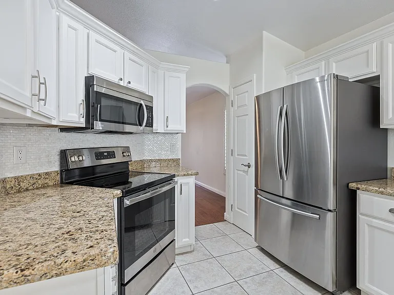 7362 E Hanover Way — Photo 10