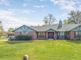 945 Lakeridge Dr, Orange Park, FL 32065