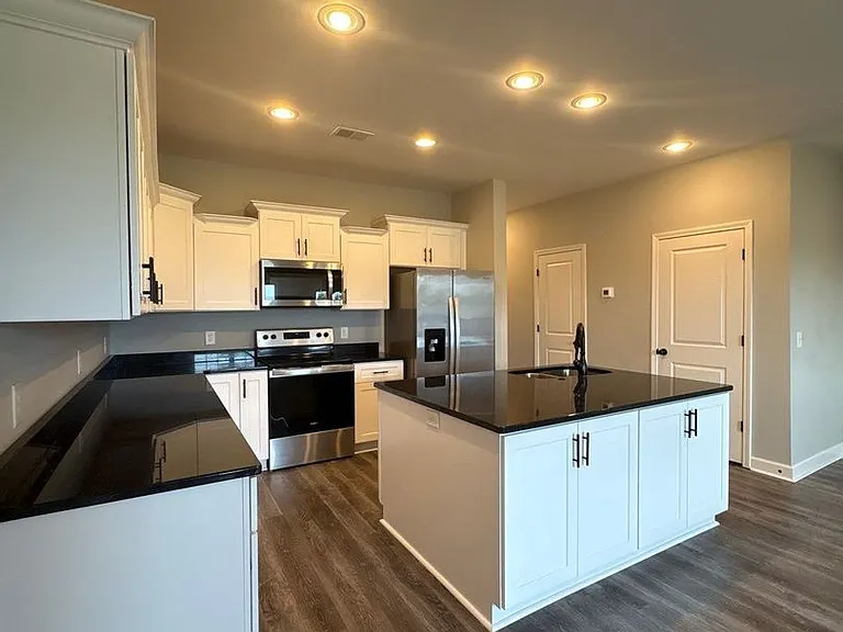1257 Bluebird Rd — Photo 5