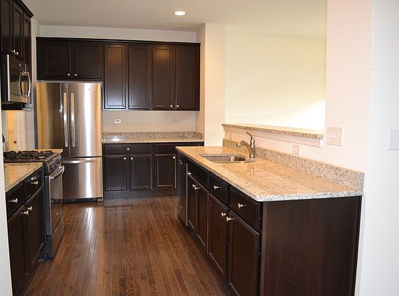 5th image of 10655 W 153rd Pl