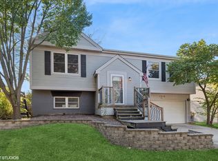1216 Pinetree Ln, Bartlett, IL