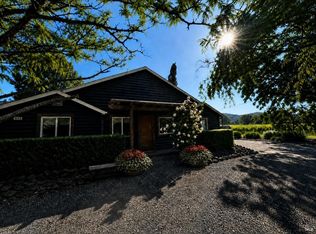 620 Dry Creek Road, Healdsburg, CA 95448