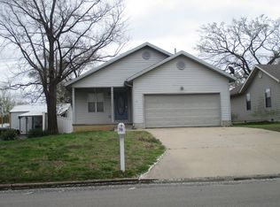 719 Jefferson Ave, Joplin, MO 64801