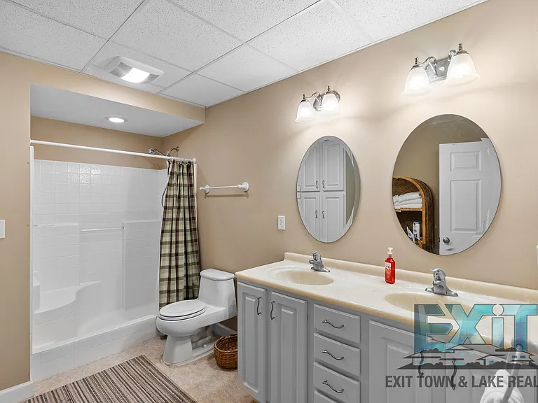 255 Sandy Ln — Photo 27