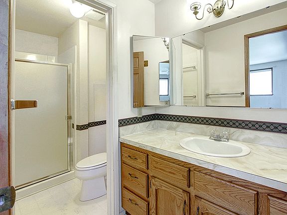 5th image of 6535 NE 188th St