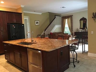 family room 3