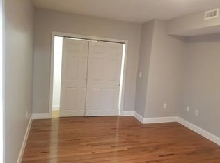 8 Mattson Ave APT 1, Worcester, MA 01606