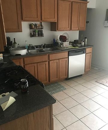 5th image of 124 Garden Dr