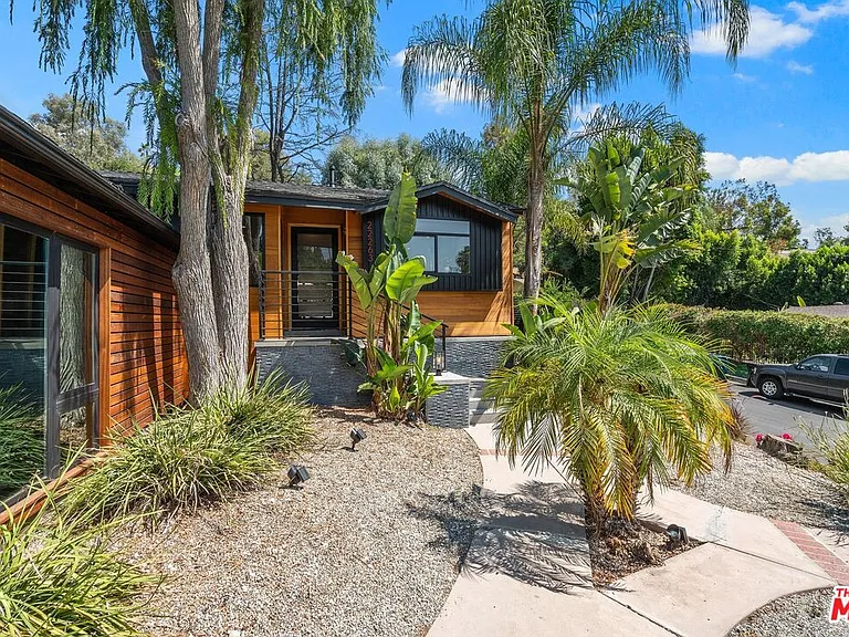 22263 Buena Ventura St — Photo 1