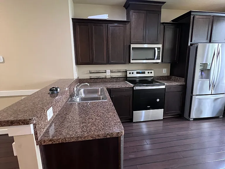 109 Saginaw Dr — Photo 11