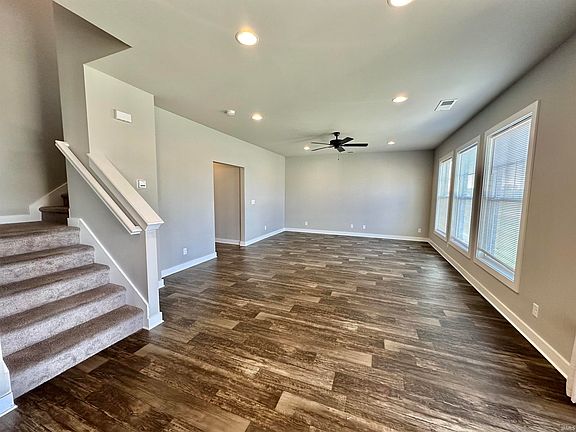 5th image of 4997 White Chapel Dr