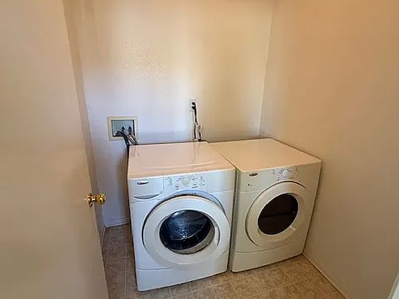 4th image of 10880 Ivy Hill Dr Unit 3