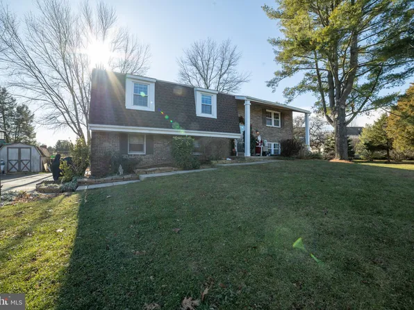 1180 Montgomery Ave, Schwenksville, PA 19473