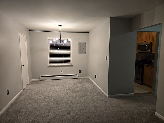 3rd image of 3219 Benjamin Ave