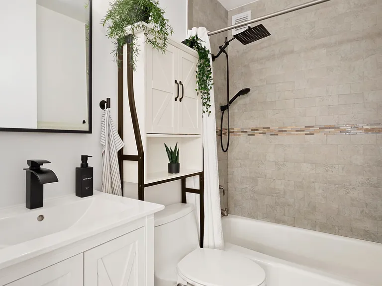 215 W 95th St #15K — Photo 8